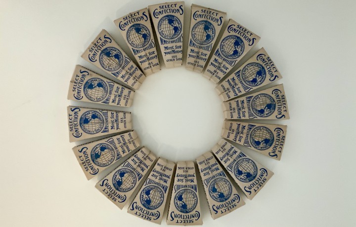 Public Supply Company_Warenschachteln_Kreis